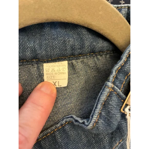 Vintage Jean Jacket Size X Large Pre-Loved, Worn and Soft - Picture 9 of 9